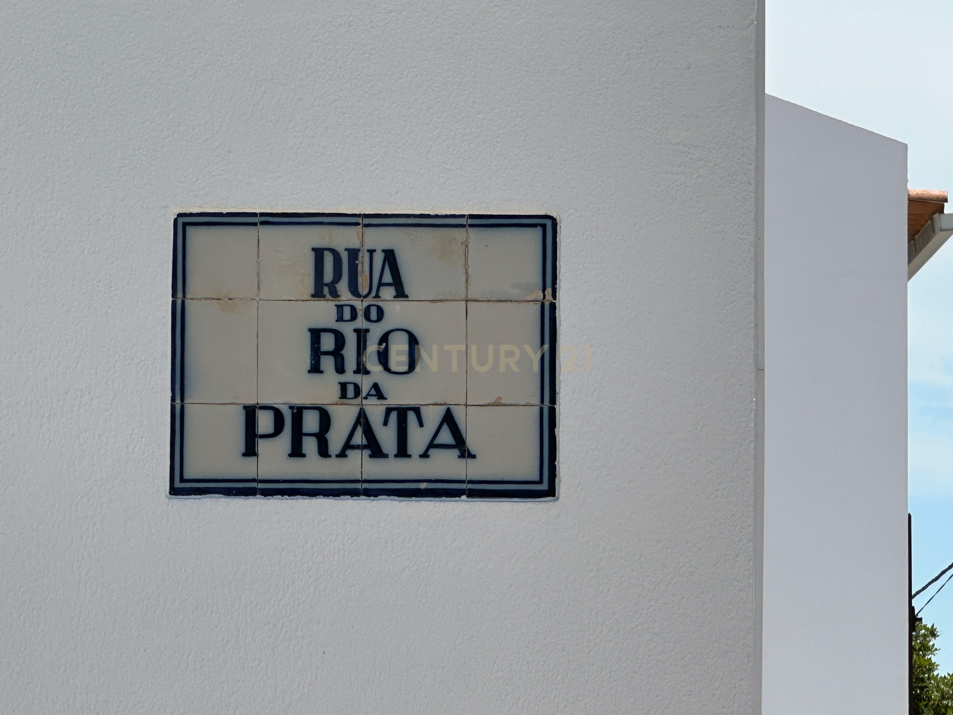 Moradia para Remodelação ou ampliação no Bairro do Pombal, Almada  - Image 21