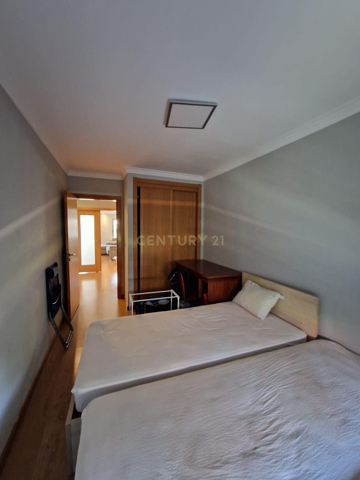 Apartamento T2 em Montijo com Garagem e Boa Exposição Solar - Image 11