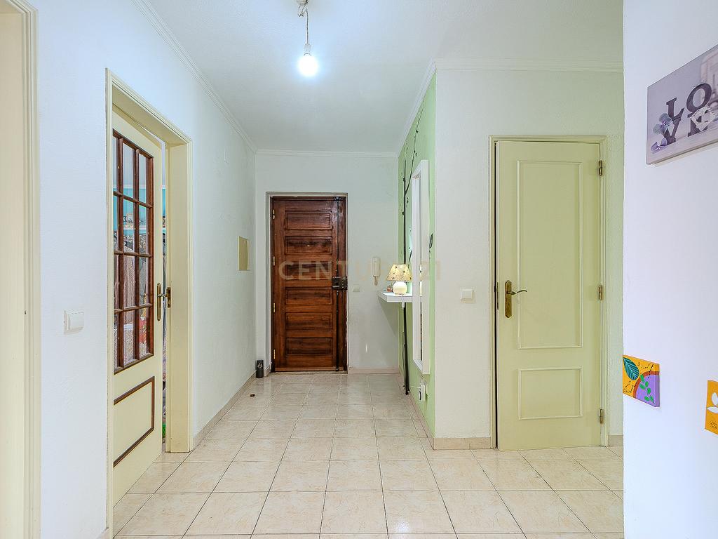 Apartamento T3 com Garagem no Centro de Tunes - Image 20