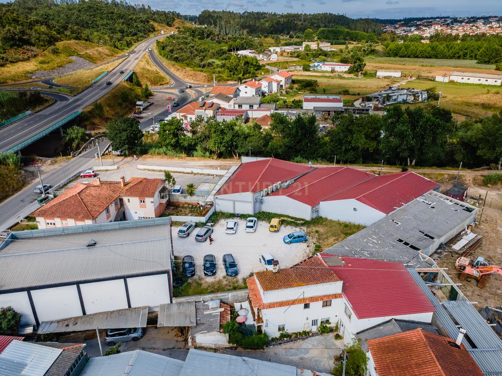 Armazém composto por 3 Edifícios e Amplo Logradouro – Ponte das Mestras, Leiria - Image 25