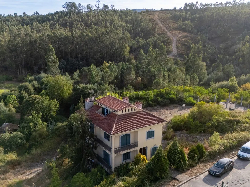 Moradia T4 com terreno total de 9.000 m² | Sobrado, Valongo - Image 22