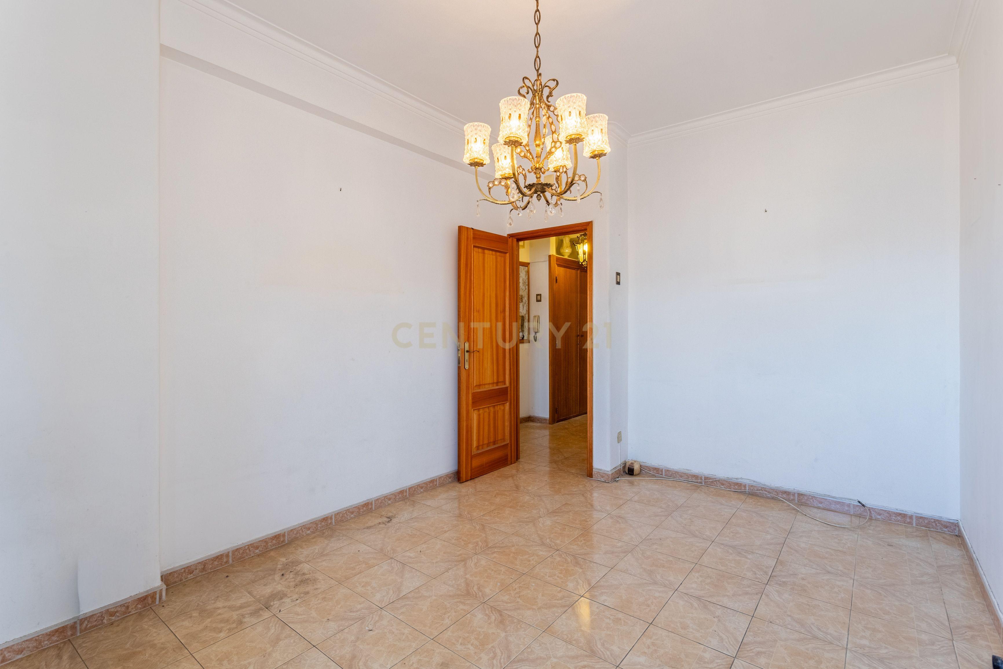 Fotografia 8 de Apartamento T2 em Sacavém