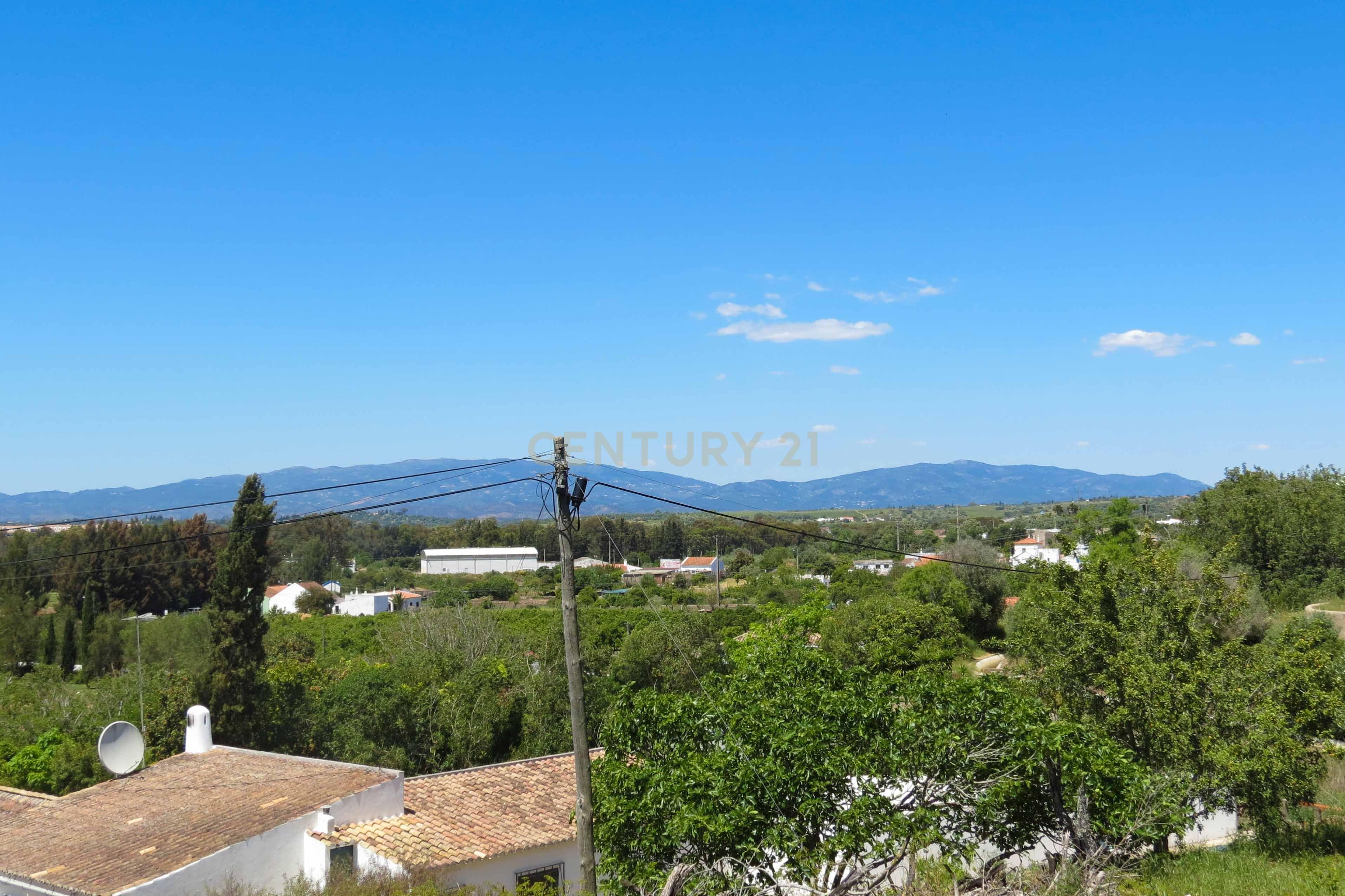 Terreno Urbano com Vista Desafogada nos Montes de Alvor – 435m² - Image 3