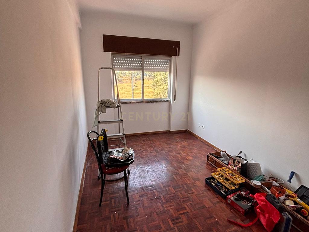 Apartamento T3 em Setúbal com Vista Campestre e Boa Localização - Image 6