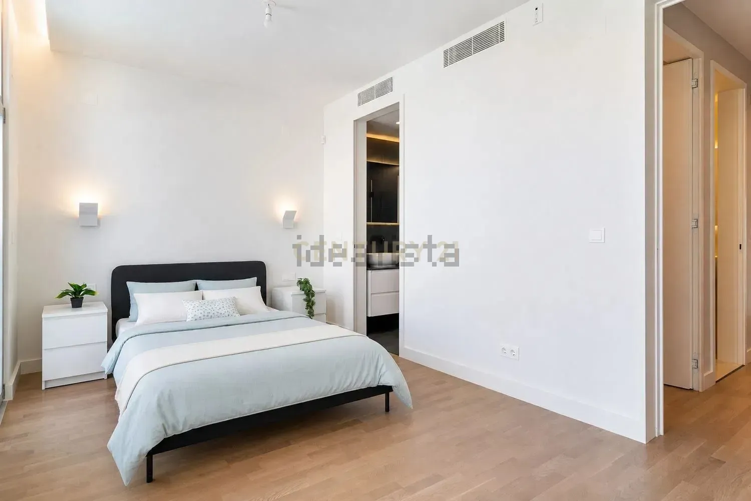 Fotografia 7 de T2 de Luxo com 150 m², Estacionamento, Terraço e Jardim Privativo, nas Avenidas Novas