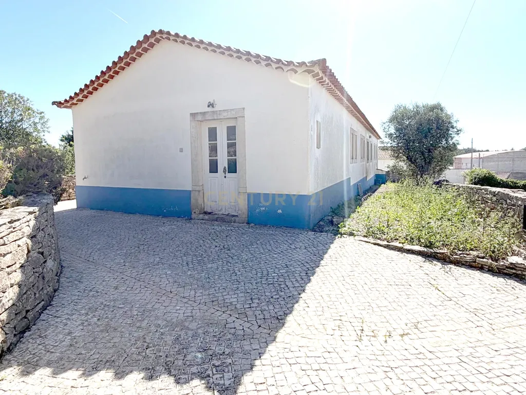 Moradia T2 em Carvalhal, Bombarral - Oportunidade Única - Image 16