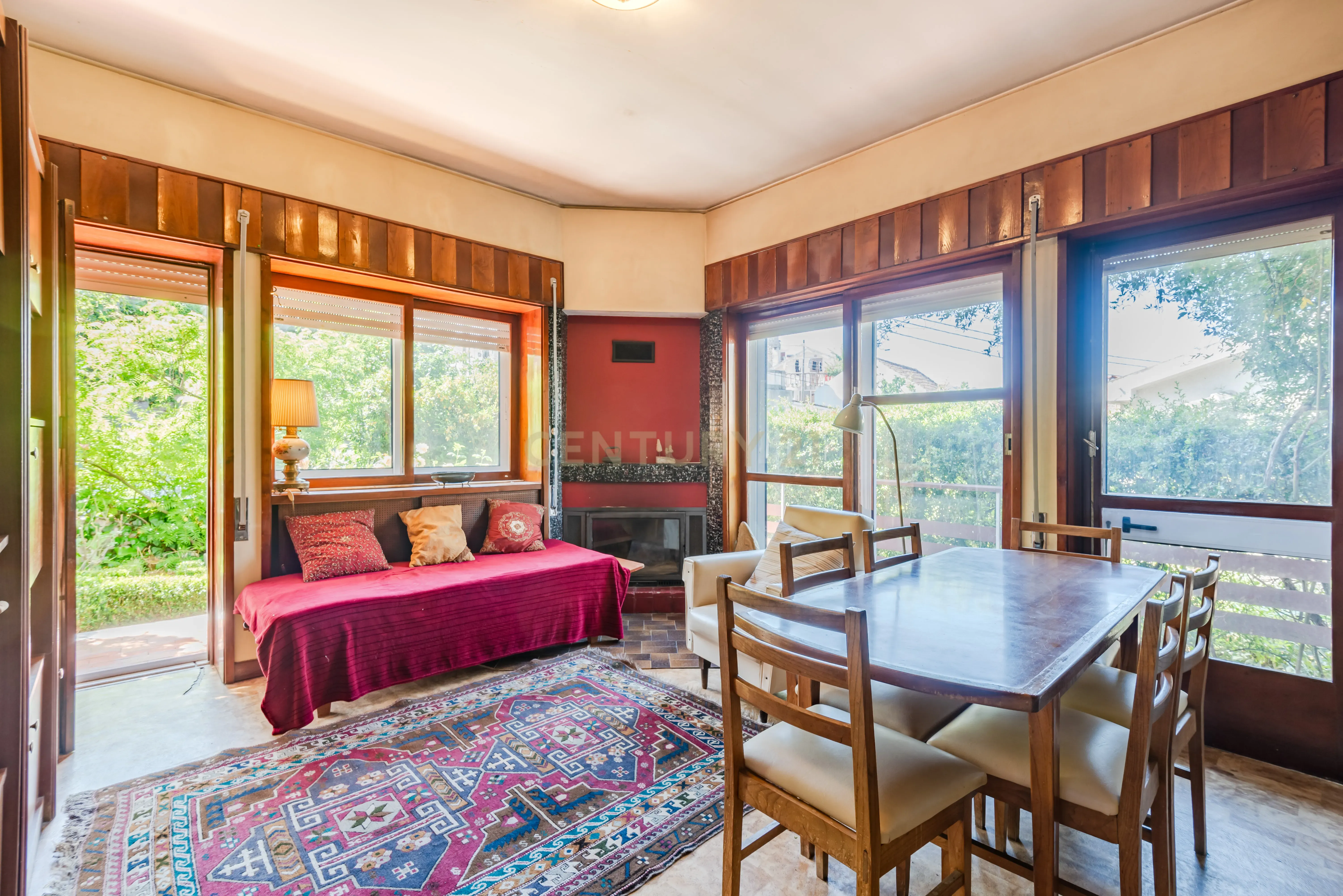 Casa Senhorial com Jardim e Terreno, Ferro, Covilhã - Image 2