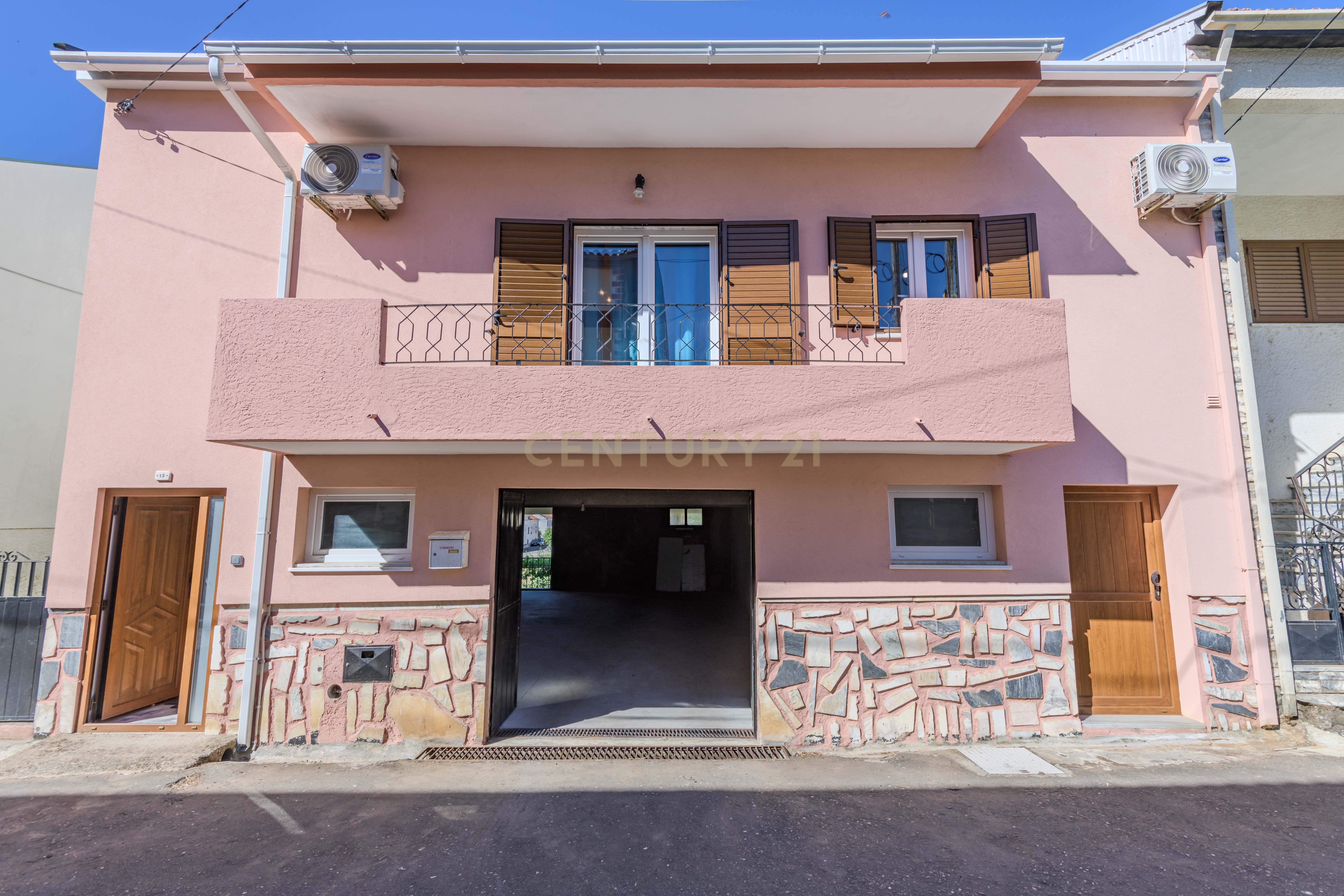 Moradia T3 Erada , Covilhã - Image 2