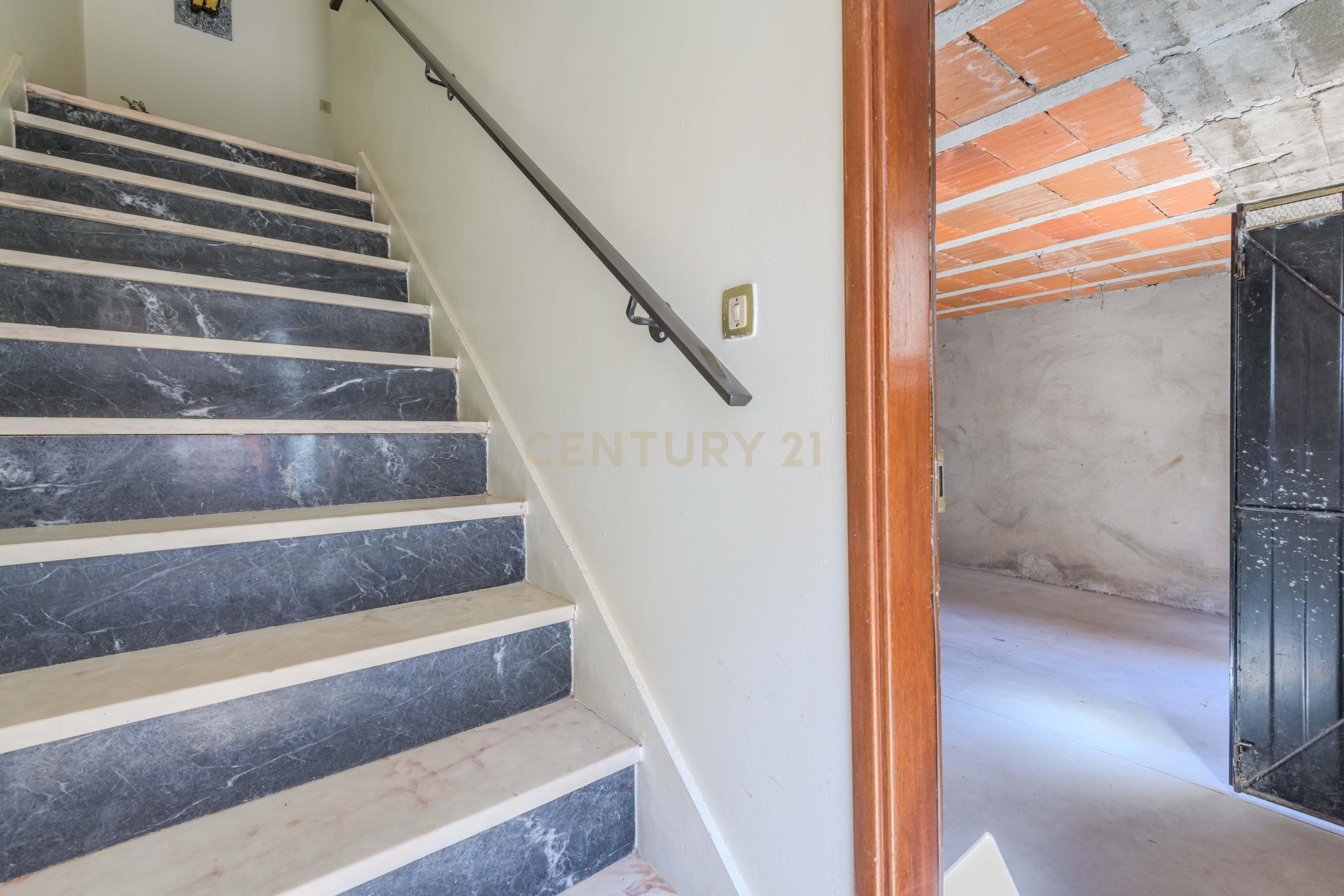 Moradia T3 Erada , Covilhã - Image 11