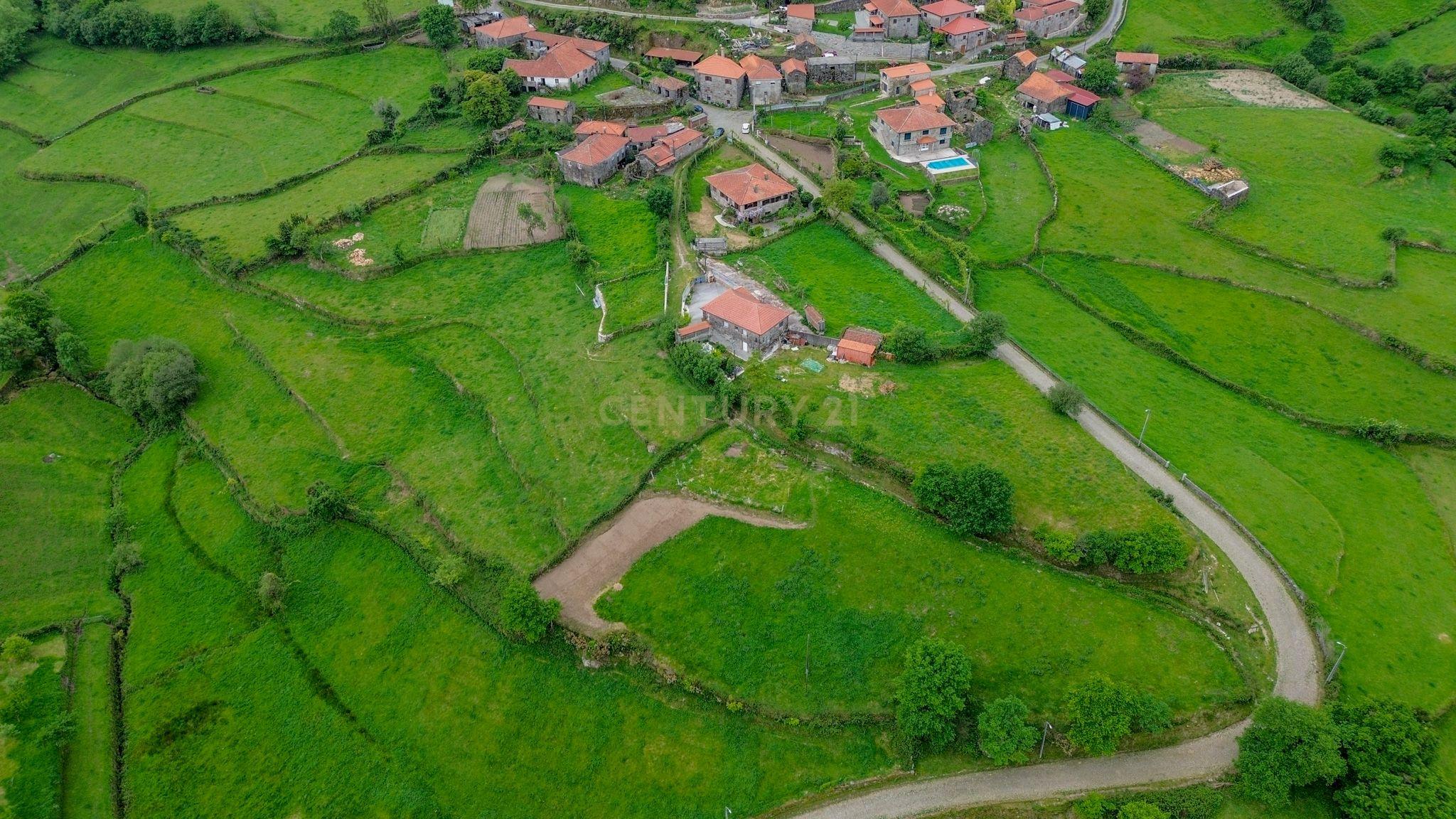 Moradia T4 à venda em Aboim da Nóbrega e Gondomar, Vila Verde — foto 26