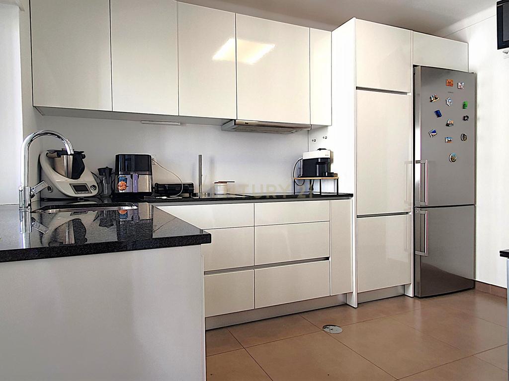 Apartamento T3 I Elevador I Centro Cidade Coimbra - Image 8