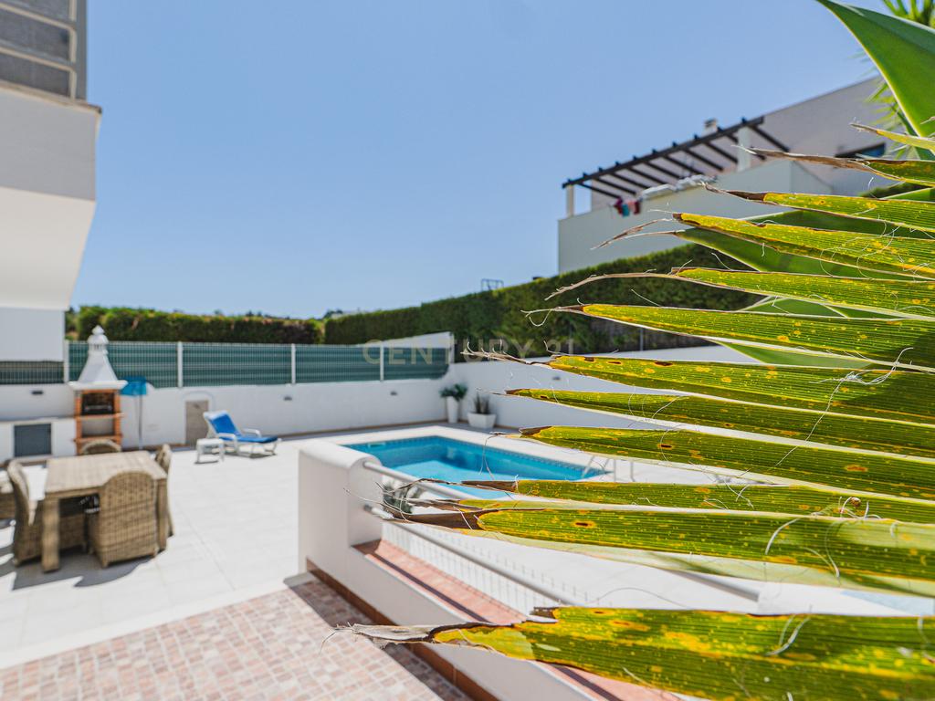 Moradia com 3 Quartos com Piscina - Urbanização Quinta do Rogel - Alcantarilha - Algarve - Image 7