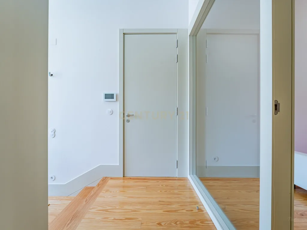 Apartamento T1 para Venda a Gonçalo Cristóvão - Image 6