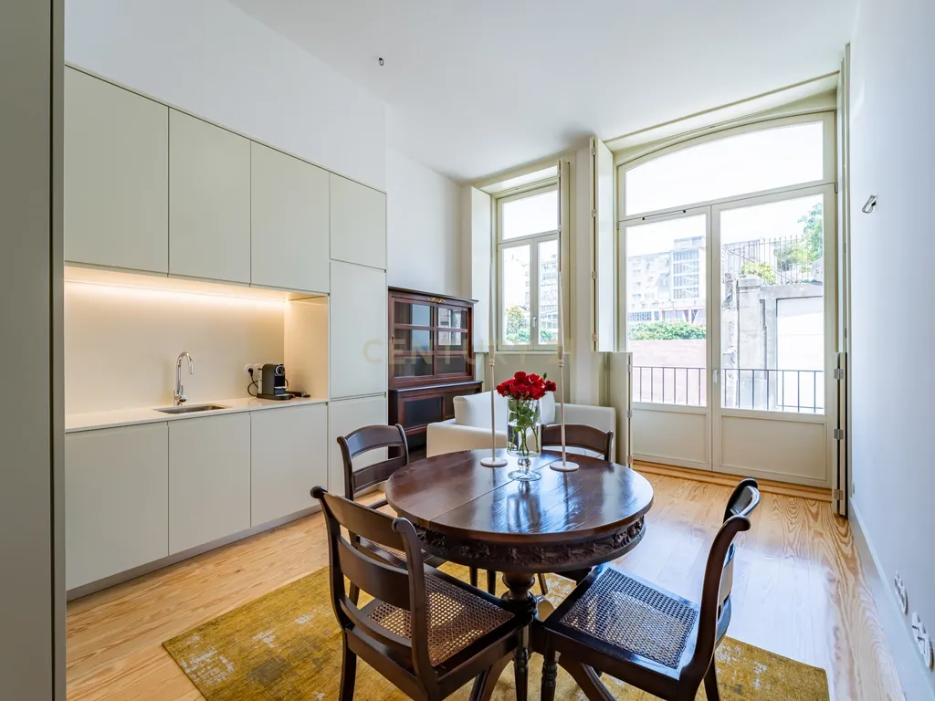 Apartamento T1 para Venda a Gonçalo Cristóvão - Image 1