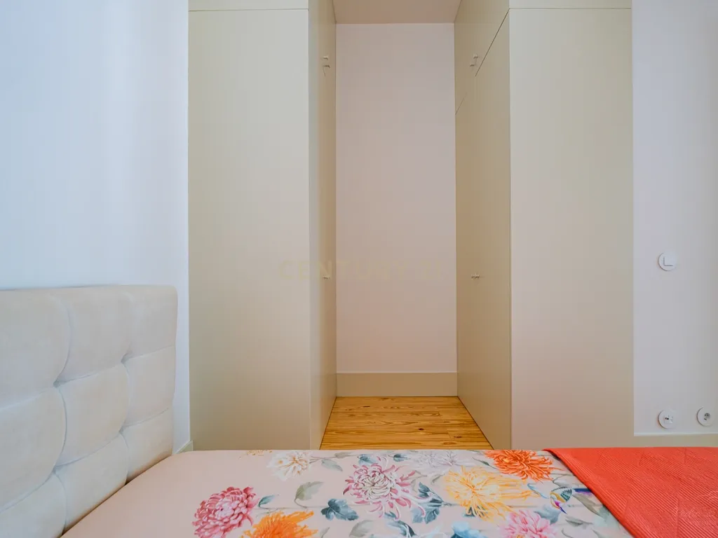 Apartamento T1 para Venda a Gonçalo Cristóvão - Image 8