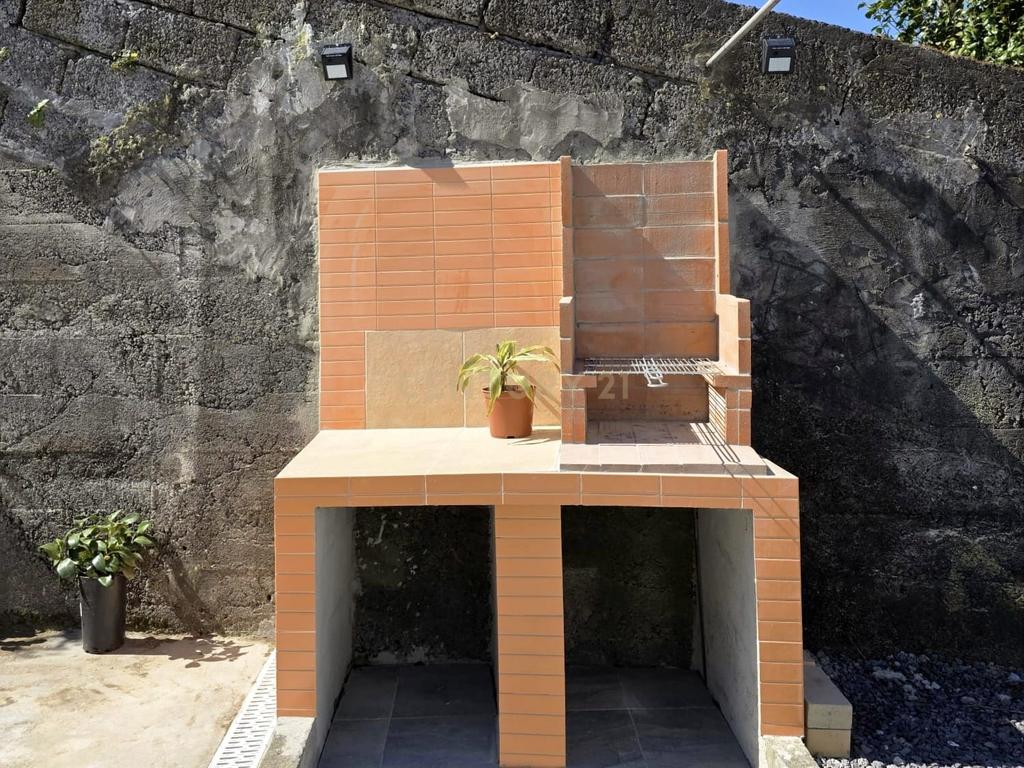 Moradia T5 Totalmente Equipada e Renovada com Vista Deslumbrante – Lomba do Cavaleiro, Povoação - Image 27