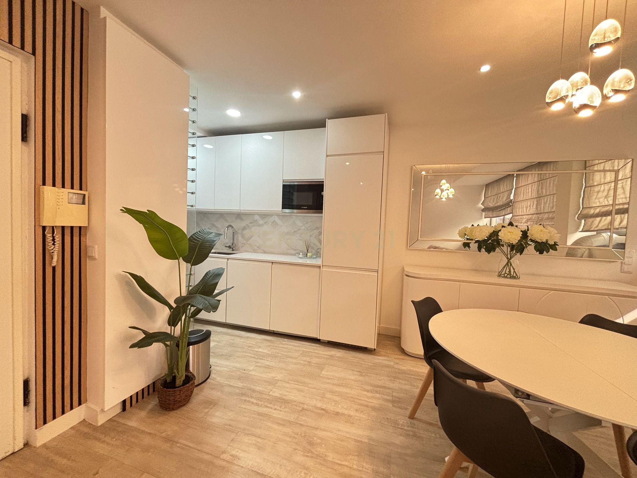 Fotografia 4 de Apartamento T1 na Praça Marquês de Pombal, Lisboa - Oportunidade Única/Mobilado