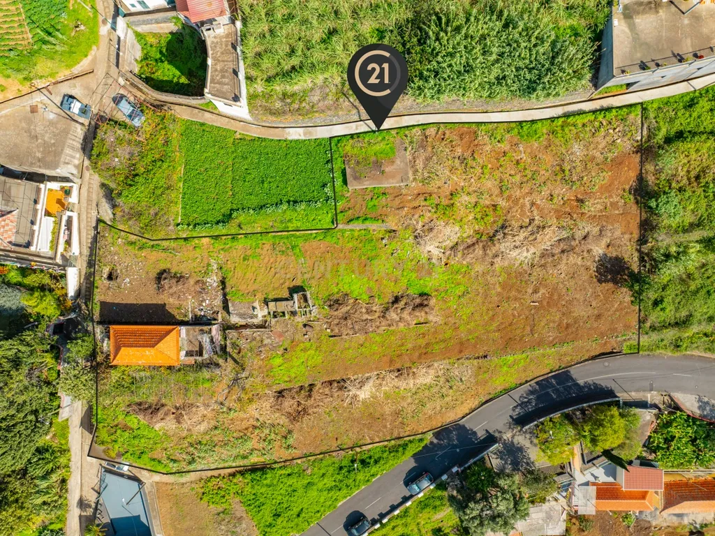 Terreno de Excelência | 3 Terrenos com Licença de Construção Emitida | Projeto para 5 Moradias de Prestígio | Vista Panorâmica para o Mar - Image 22