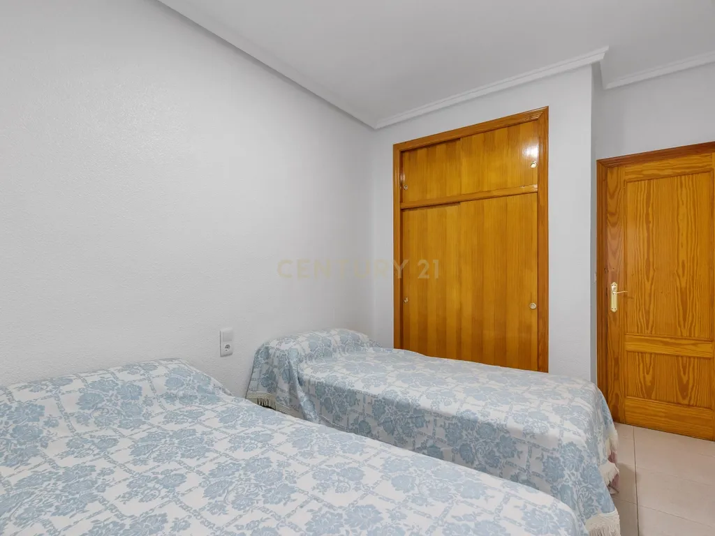 Apartamento com terraço e vista mar a apenas 80 metros da praia de La Mata - Image 21