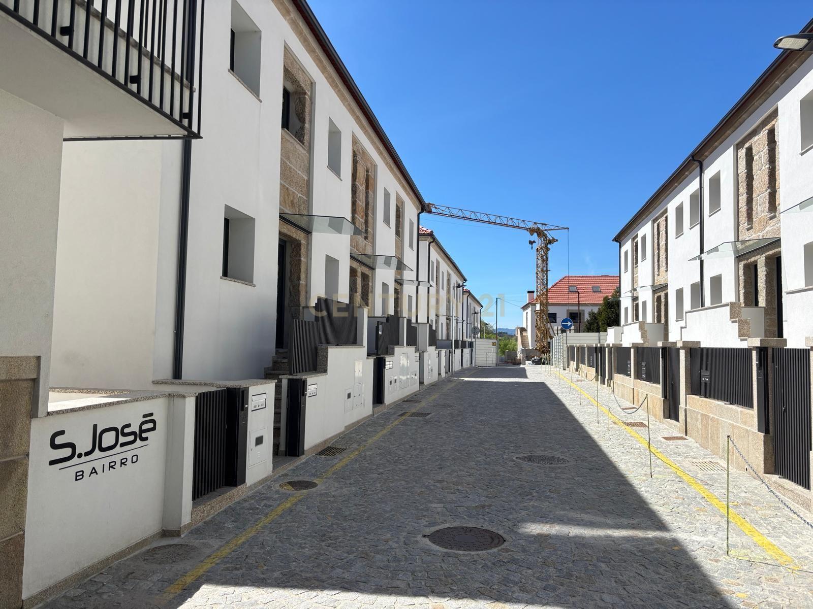 Fotografia 2 de Apartamento Moderno em Viseu - Localização Central e Aconchegante