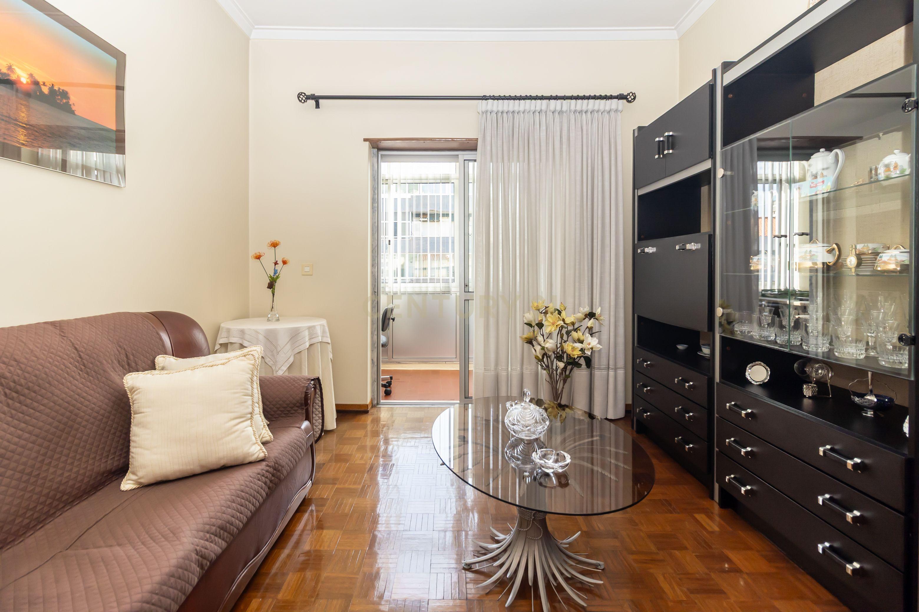 Fotografia 3 de Apartamento T3 em Amora, Seixal