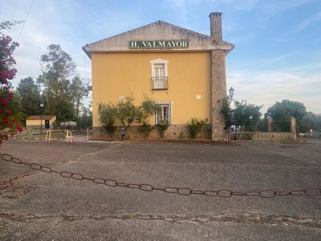 undefined - Image 79