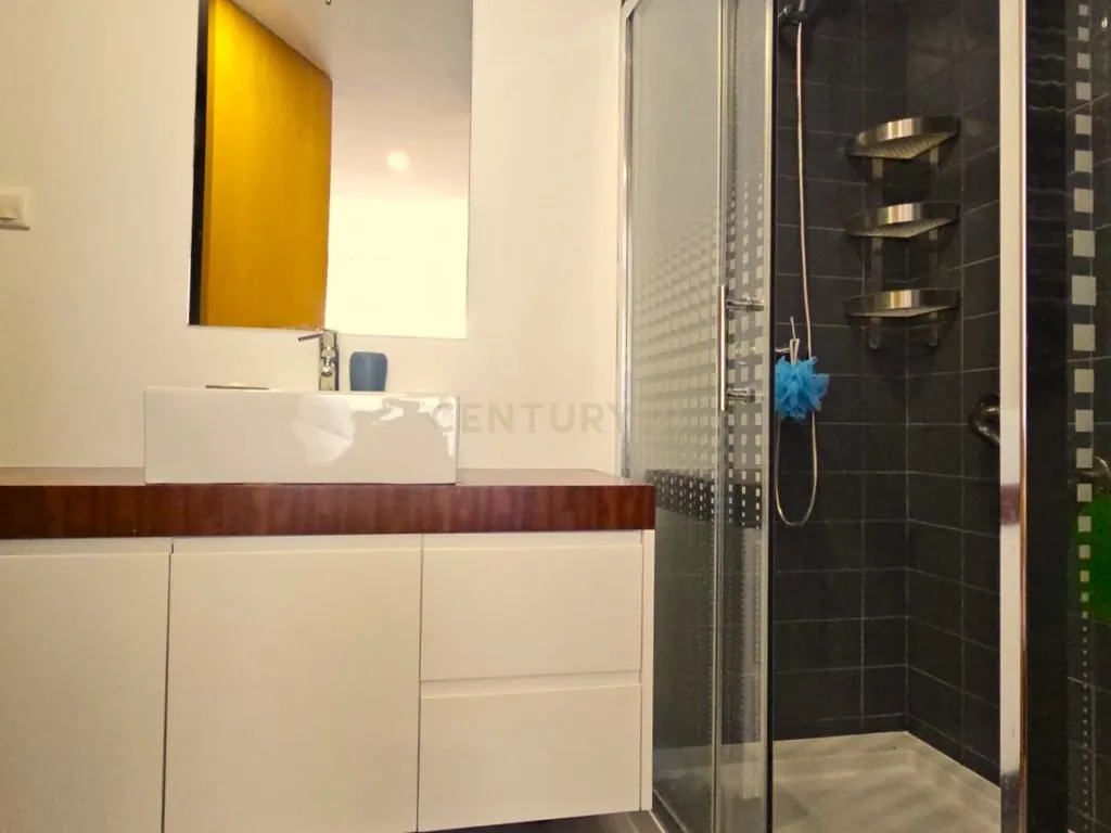 Apartamento com Três Quartos no Centro da Cidade da Póvoa de Varzim - Image 27