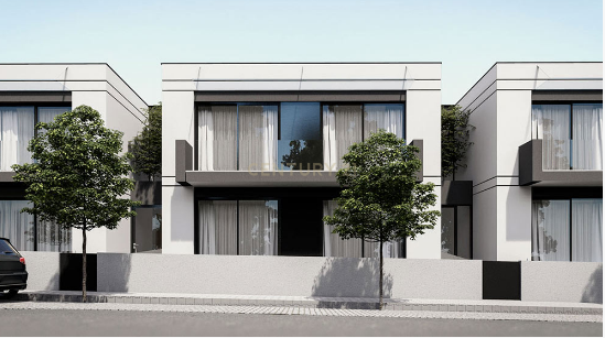 TERRENO PARA/CONSTRUÇÃO MORADIAS EM BANDA (PIP APROVADO COM PLANTAS PARA 3 HABITAÇÕES) PRÓXIMO AO POLO 1 LASKASAS E QUIM DAS FRANCESINHAS, A 2,2KM CONTINENTE E DO PARQUE DA CIDADE - REBORDOSA, PAREDES - Image 1