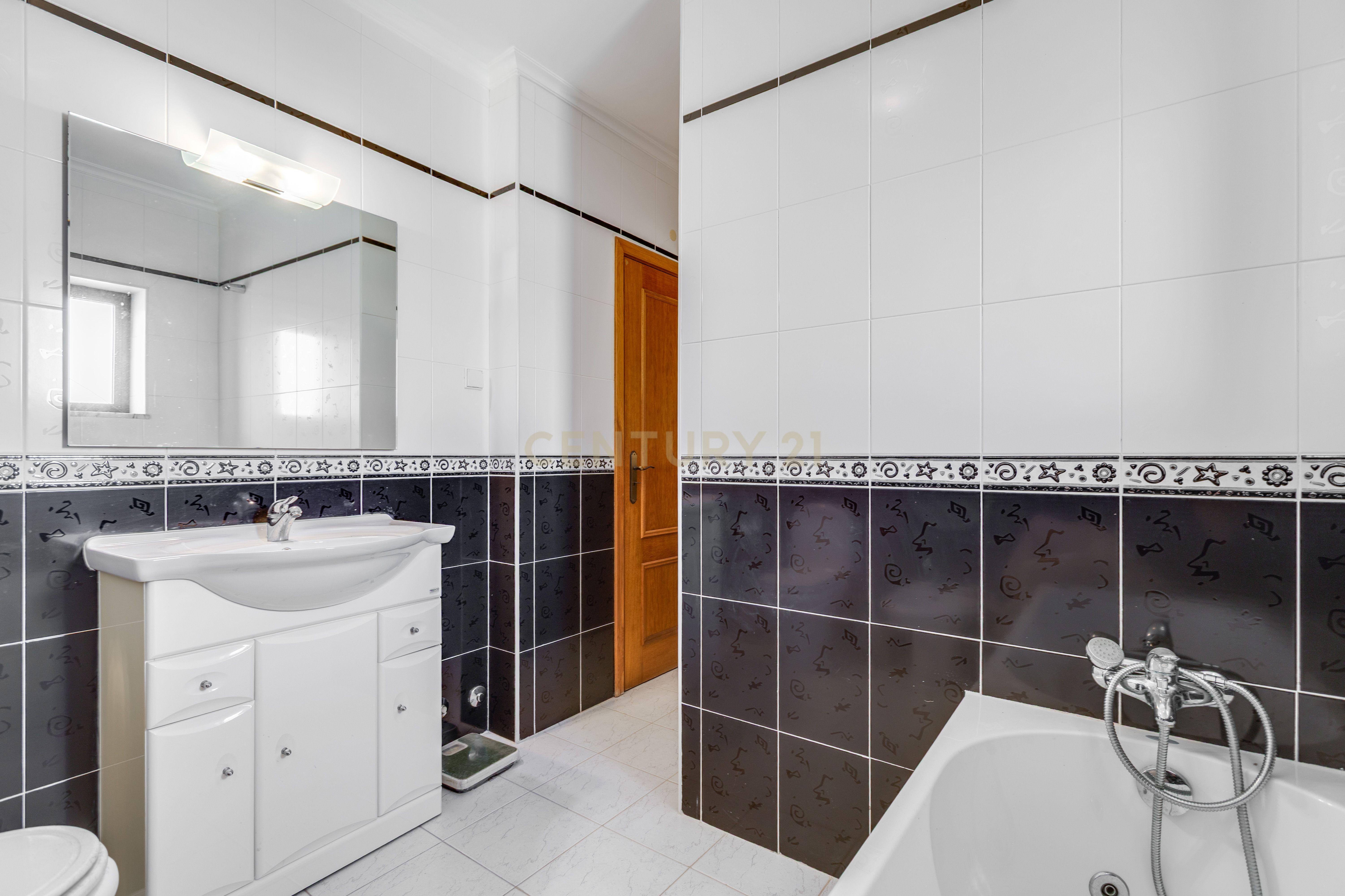 Apartamento T4 à venda em Faro (Sé e São Pedro), Faro — foto 21