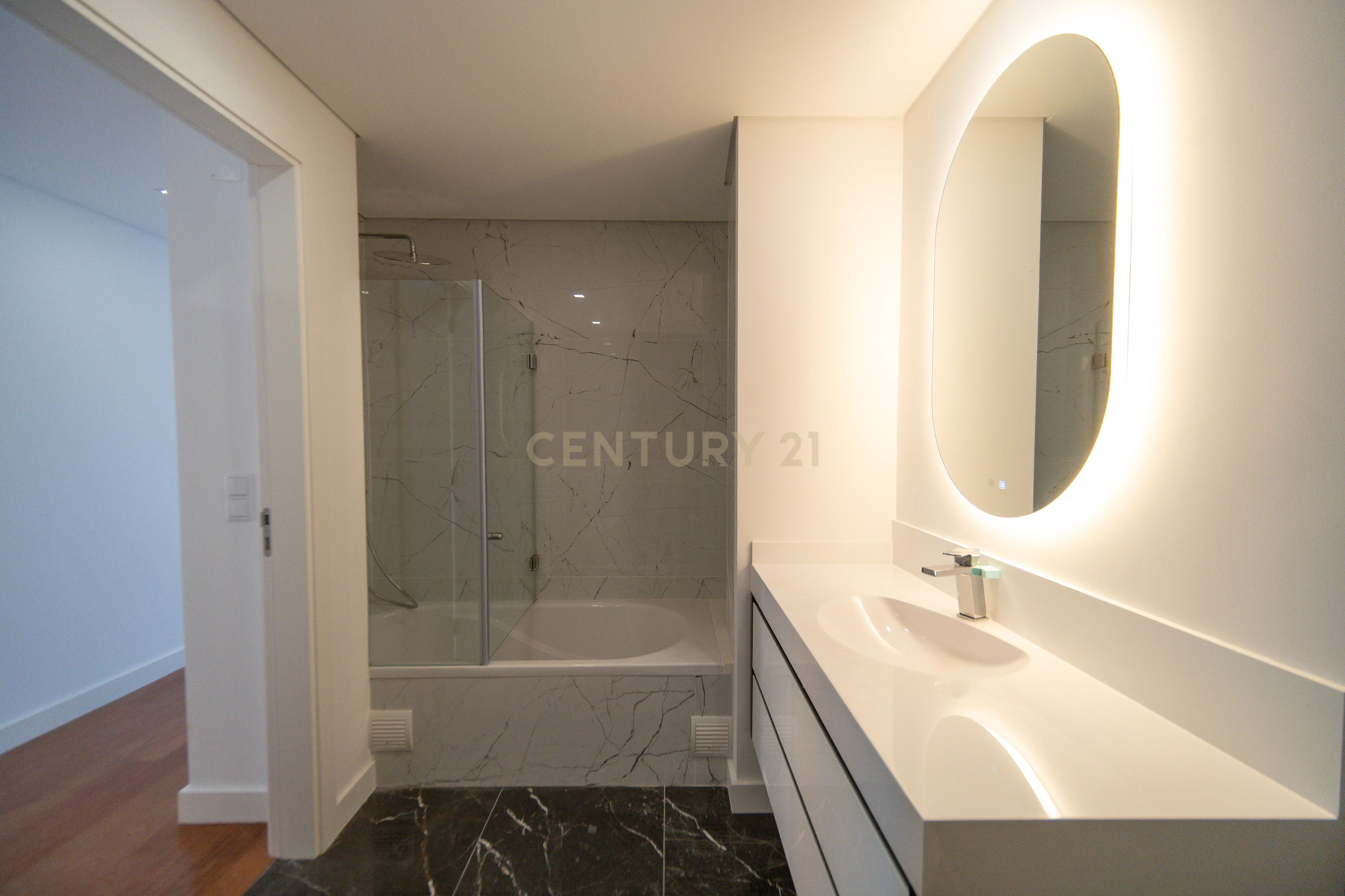 Apartamento T4 à venda em Santa Iria de Azoia, São João da Talha e Bobadela, Loures — foto 18