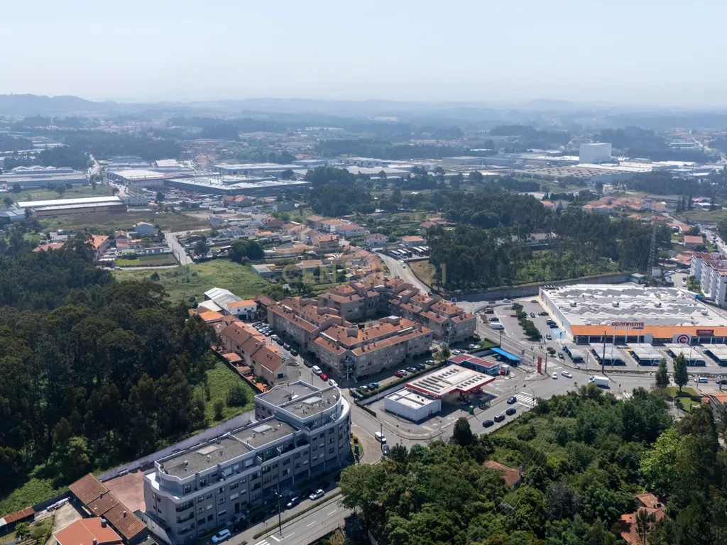 Apartamento T1 em Vila Nova de Gaia, com lugar de garagem - Image 23