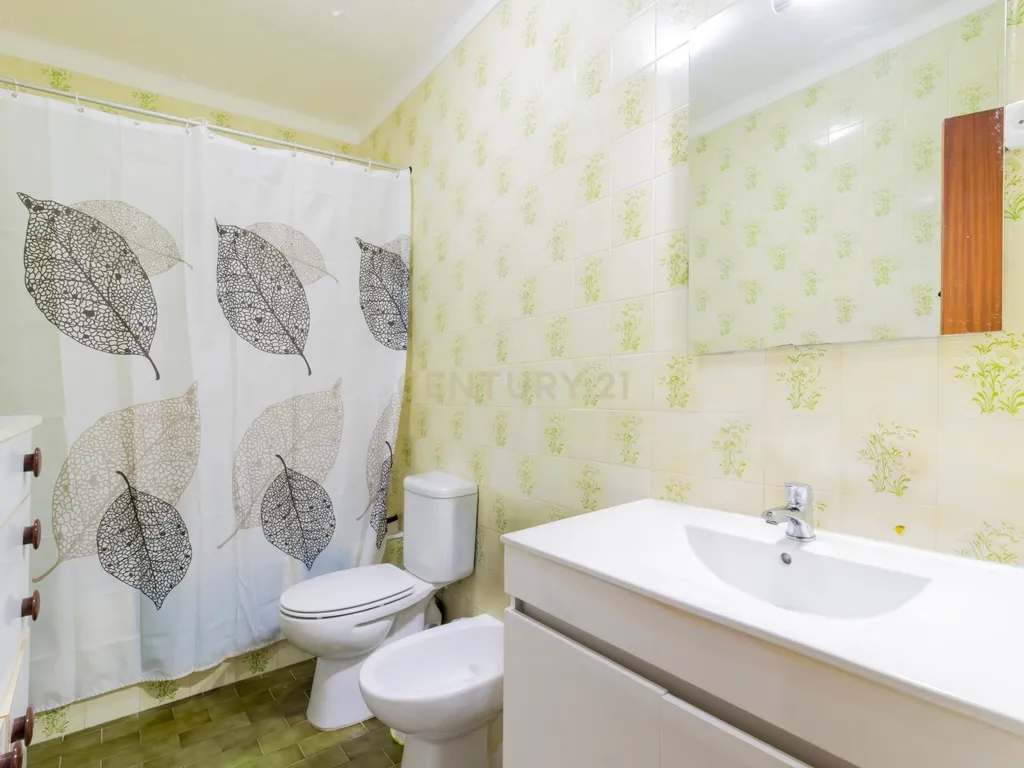 🏡 Apartamento T2 com Elevador no Coração de Alcobaça - Image 6