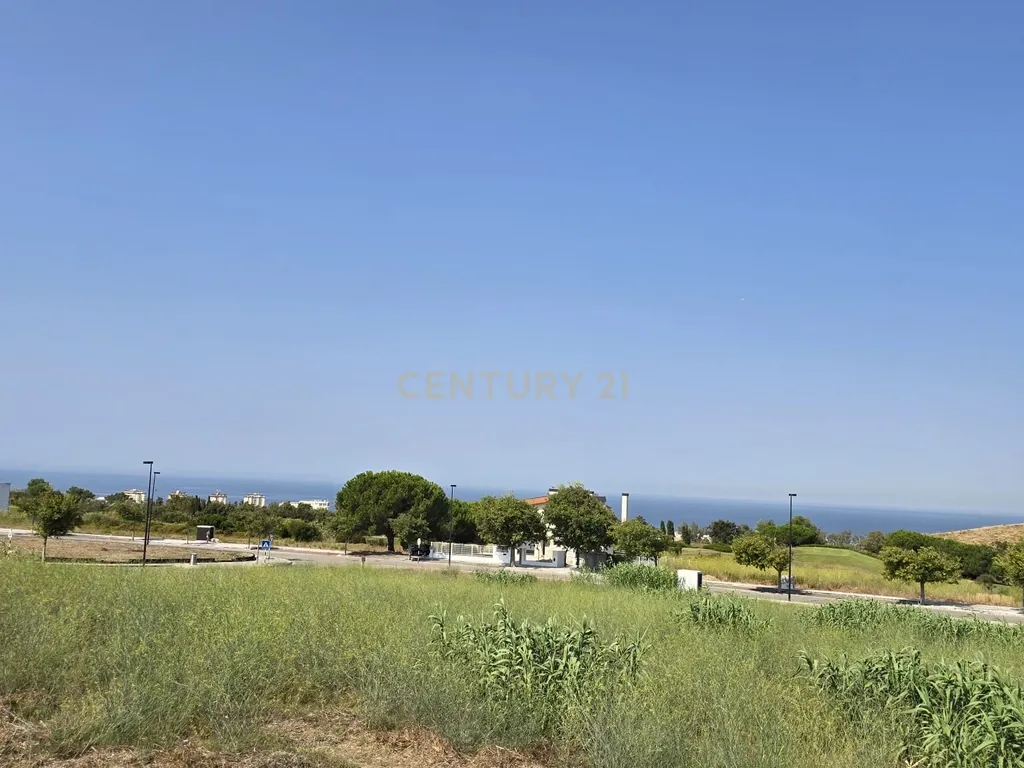 752 m² de Exclusividade num Novo Condomínio na Aldeia dos Capuchos. - Image 16
