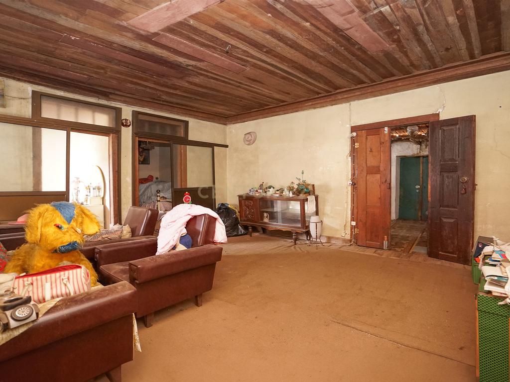Duas Casas para restaurar com terreno, pátio, cozinha do forno junto do rio - Image 16