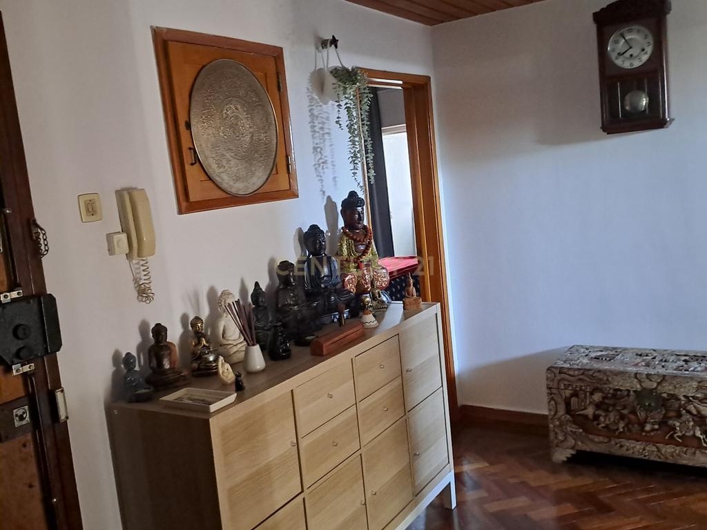 Apartamento T4 na Rua Gil Vicente - Parede - Image 5