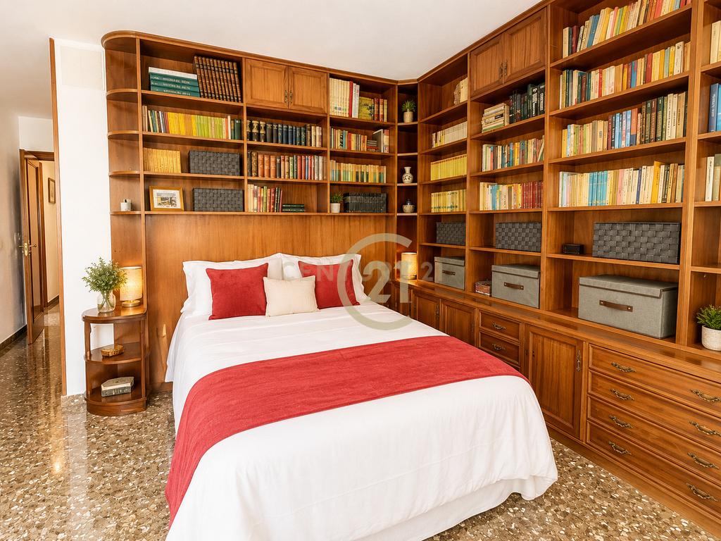 !! Habitação de 265 m² na Avenida Andalucía, Málaga !! - Image 31