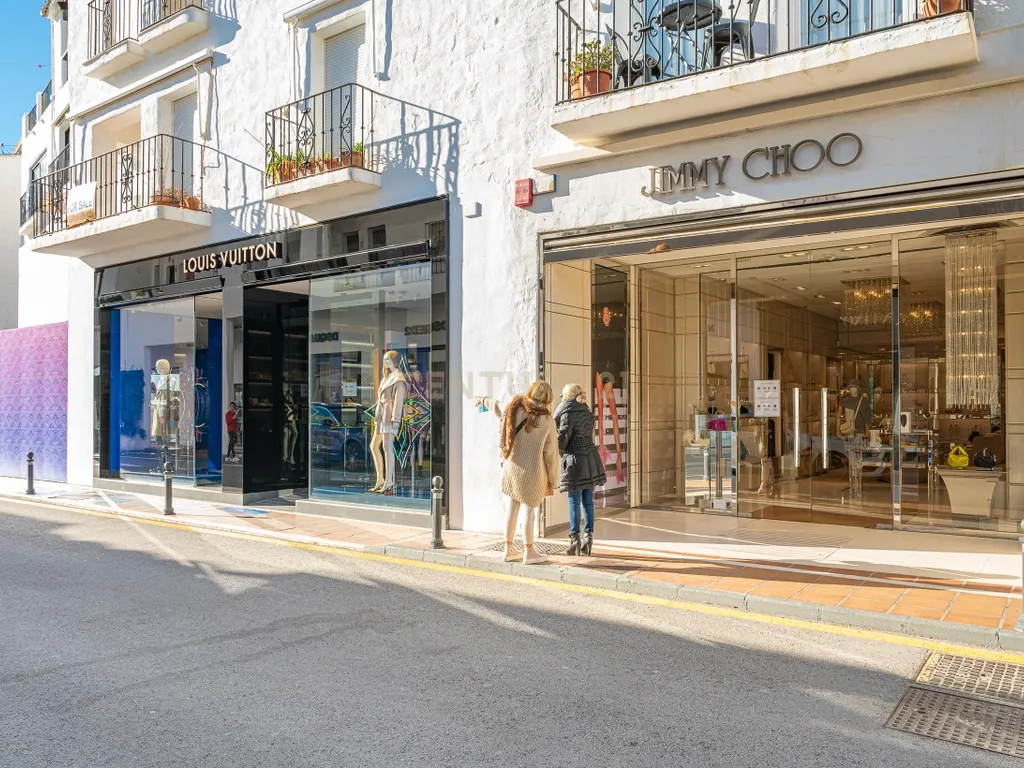 Apartamento exclusivo de 2 quartos no coração de Puerto Banús - Image 28
