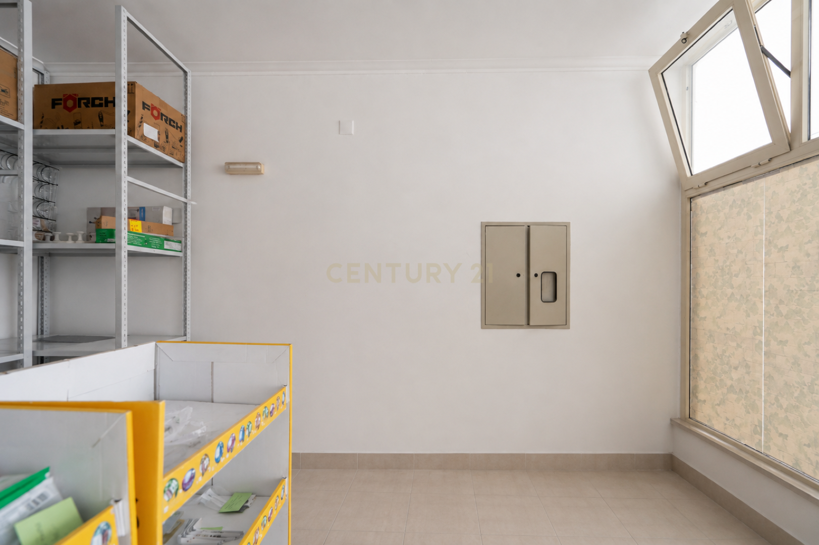 Fotografia 10 de Loja com potencial para transformação em habitação – Miranda do Corvo