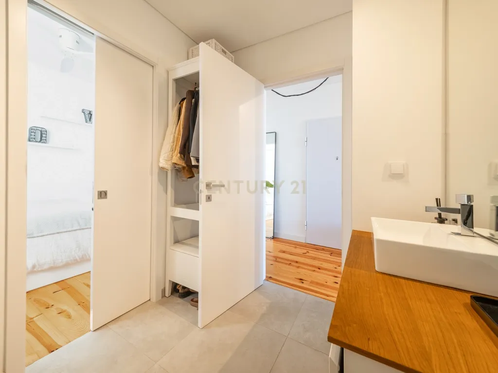 Apartamento T1 em Alcantara - com estacionamento - Image 15
