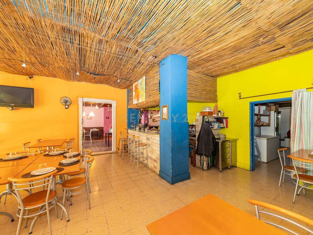 Restaurante "República dos Frangos" – Oportunidade Única em São João, Junto à Praia - Image 30