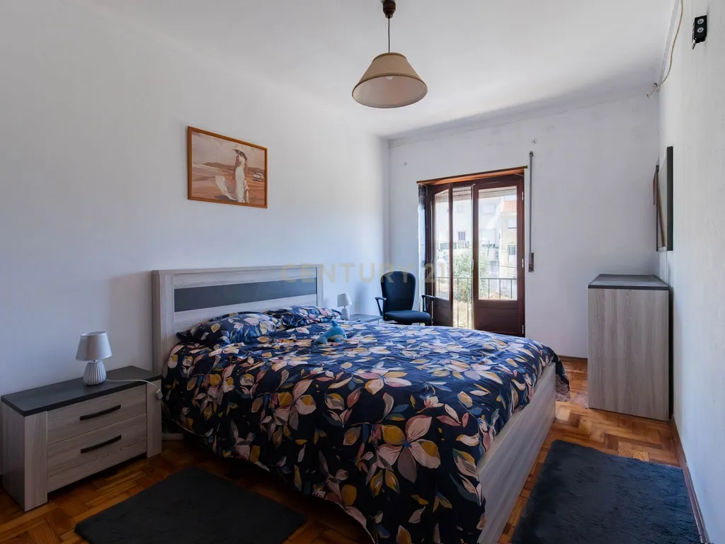 Apartamento T3 com Terraço e Vista Serra em Mira de Aire - Image 6