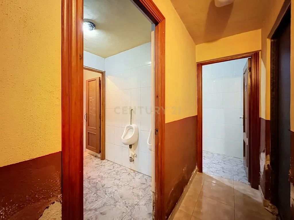 Oportunidade única de investimento: habitação, instalações de lazer e terreno em San Felipe Neri - Image 46