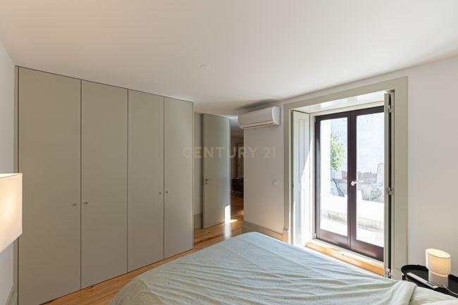Apartamento T1 de charme com jardim no centro do Porto - Image 18