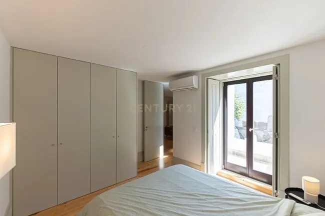 Apartamento T1 de charme com jardim no centro do Porto - Image 18