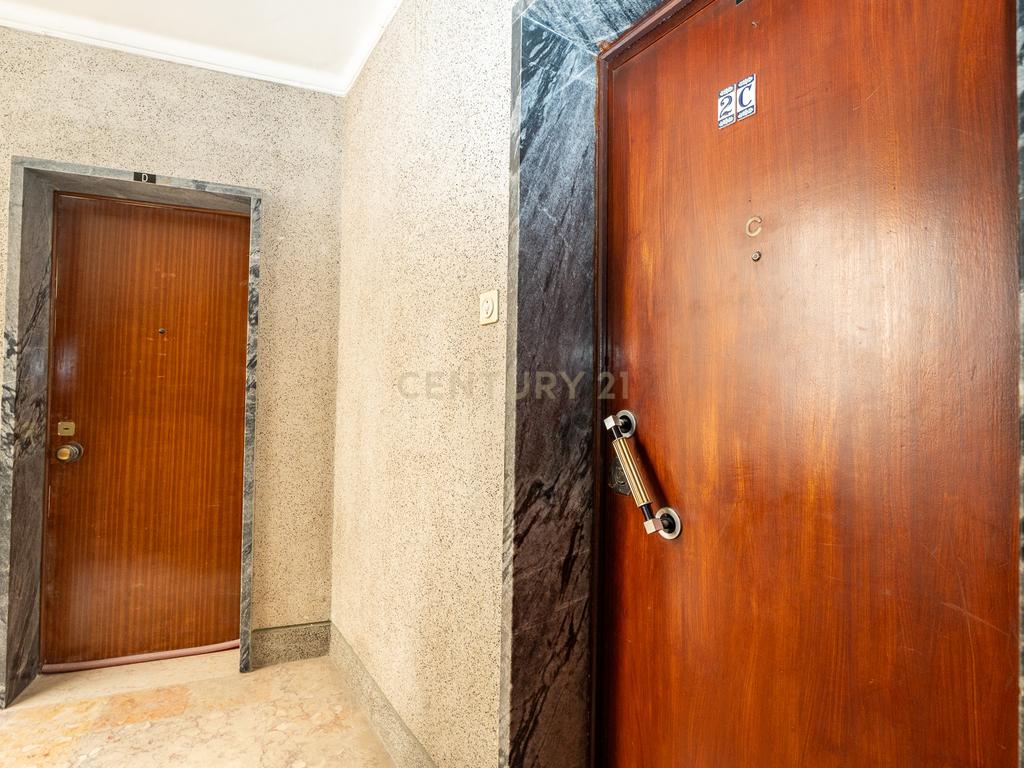 Apartamento T1 em Corroios com Luz Natural e Boa Localização - Image 15