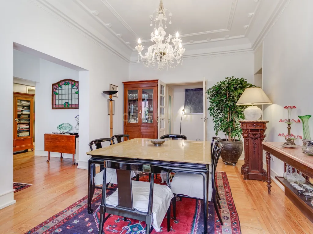 Espetacular T7 no Areeiro, Lisboa - 225m² de Conforto - Image 8