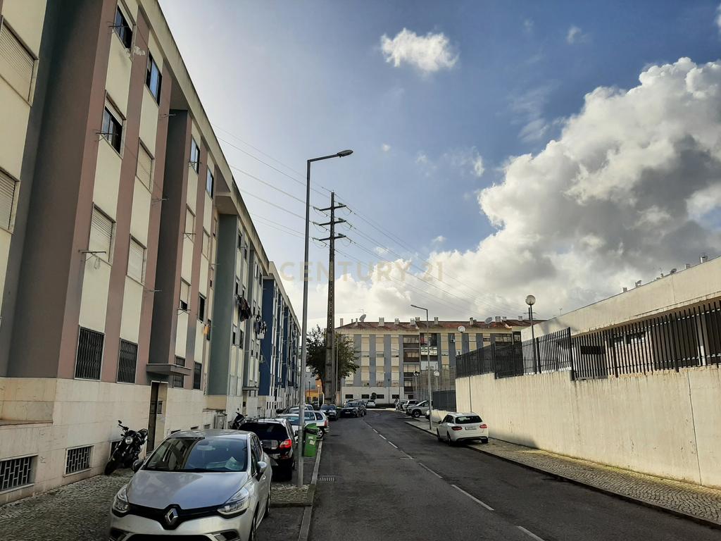 Venda de Apartamento T2  Arroja -  Odivelas - Image 28