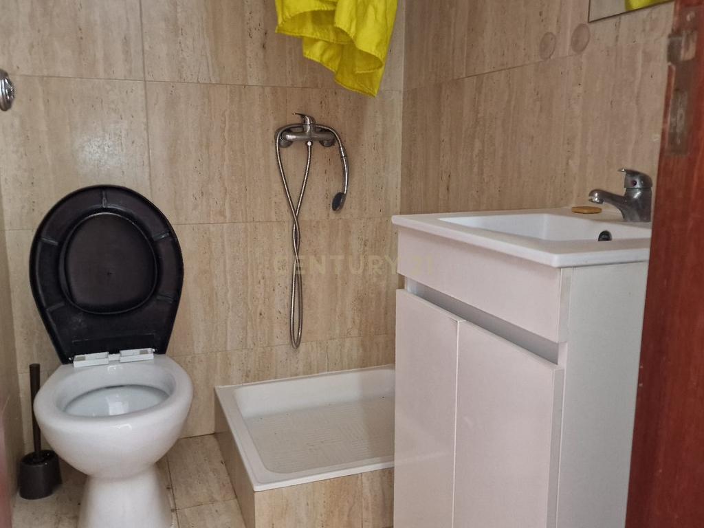 EXCELENTE OPORTUNIDADE DE INVESTIMENTO Prédio Comercial em Portimão - Image 23
