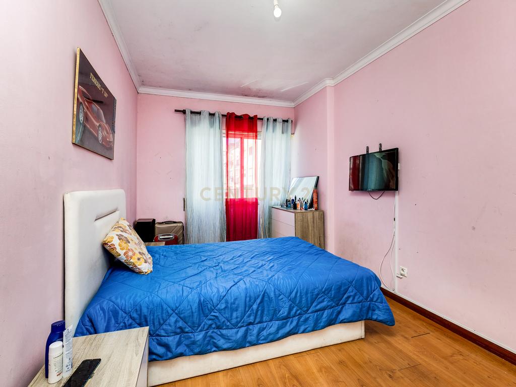 APARTAMENTO T3 EM QUELUZ BELAS - Image 13