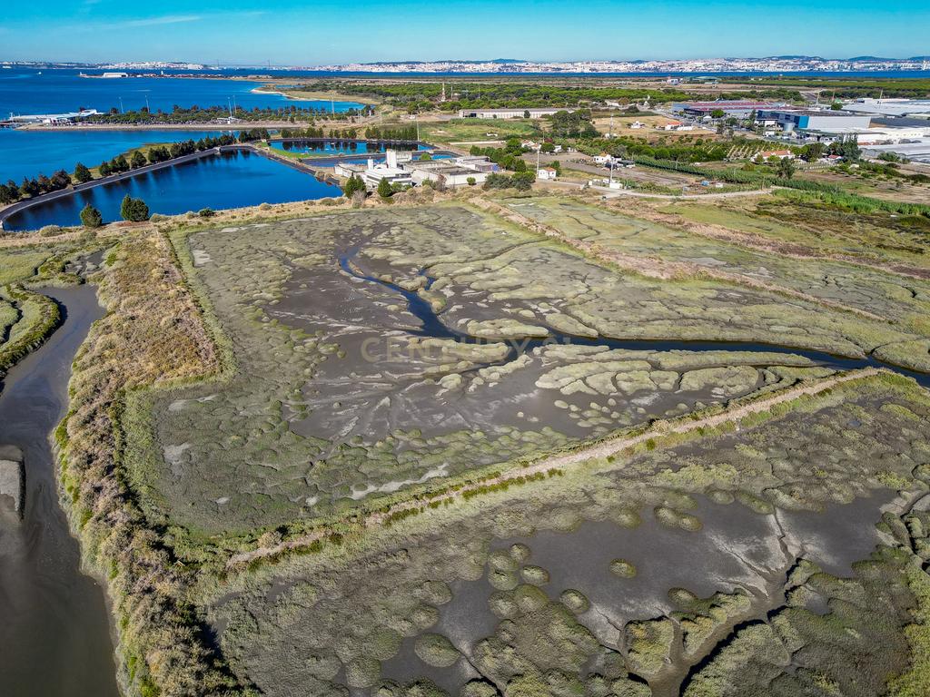 Terreno 20,18ha, Montijo - Seixalinho, para actividades de piscicultura e agricultura - Image 21